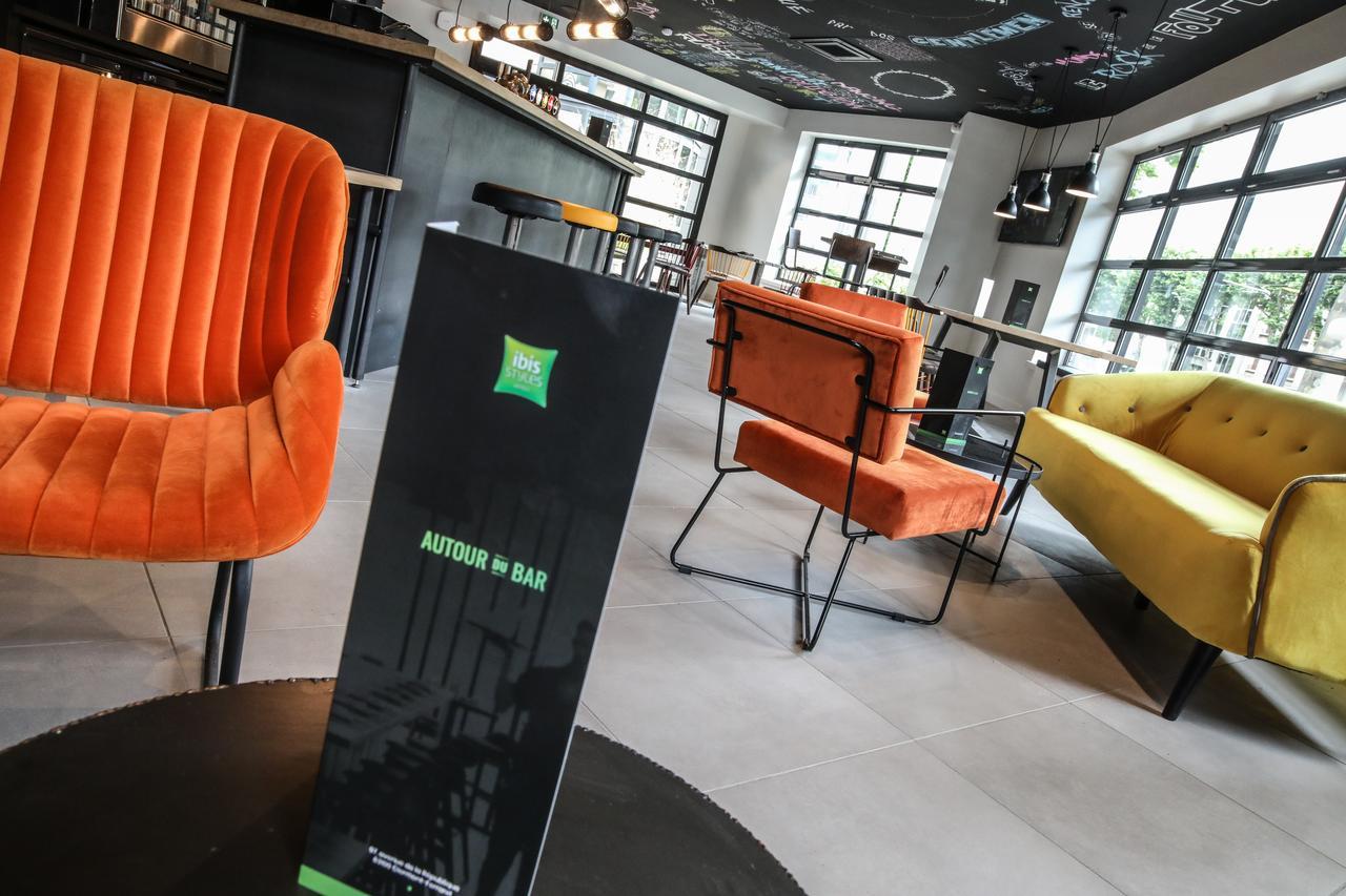 Ibis Styles Clermont-Ferrand Republique Hotel Exterior foto